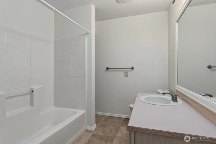 Property photo for 2305 W Woodin Ave #2e, Chelan photo 24