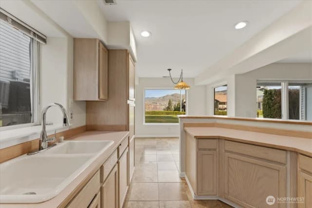 Property photo for 2305 W Woodin Ave #2e, Chelan photo 2