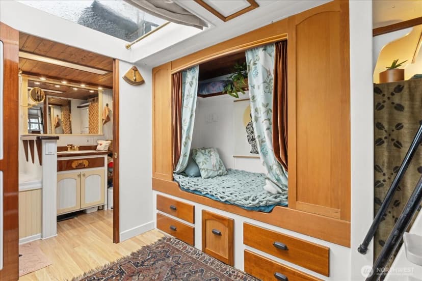 Property photo for 2706 Westlake Avenue N #01a, Seattle photo 19