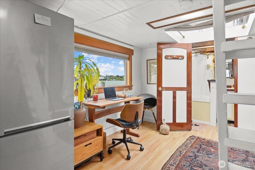 Property photo for 2706 Westlake Avenue N #01a, Seattle photo 11