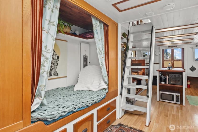 Property photo for 2706 Westlake Avenue N #01a, Seattle photo 17