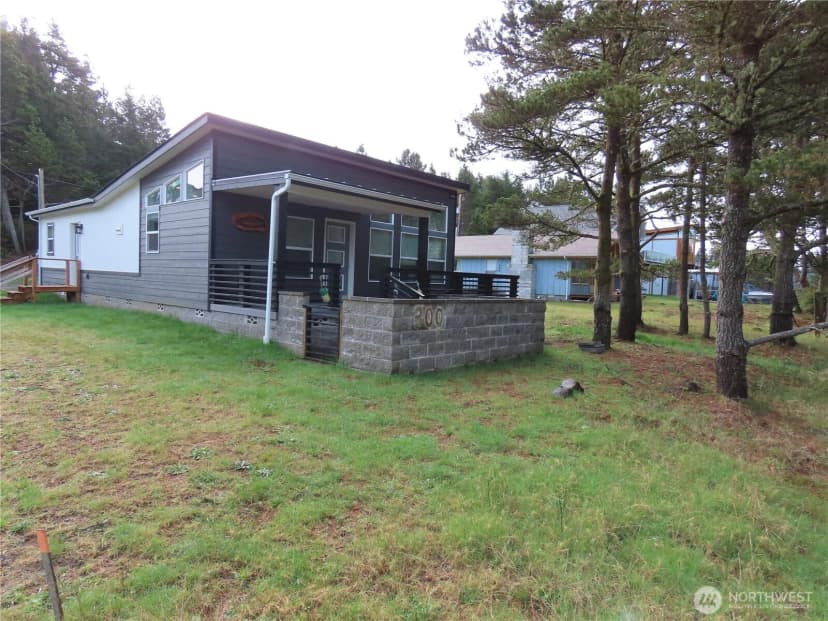 Property photo for 300 Surf Street, Westport photo 8
