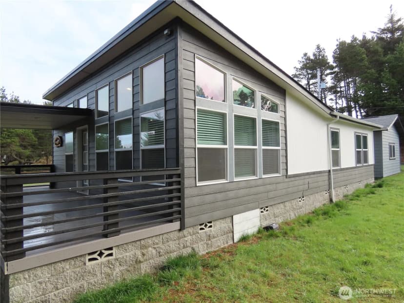Property photo for 300 Surf Street, Westport