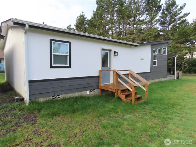 Property photo for 300 Surf Street, Westport photo 4