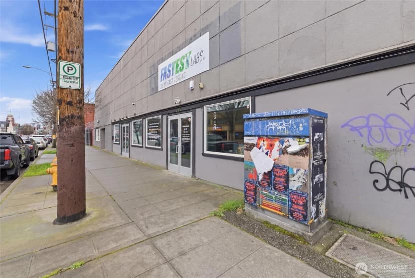 Property photo for 3228 1st Avenue S, Seattle photo 6