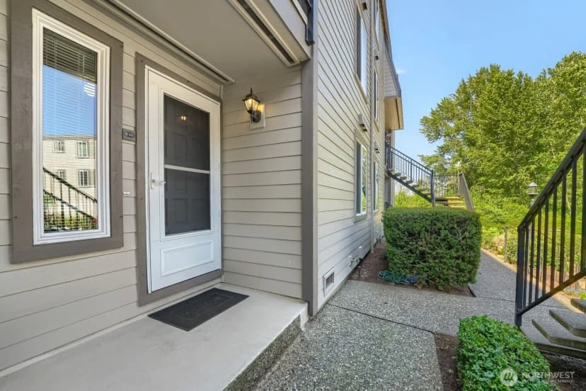 Property photo for 4100 Lake Washington Boulevard N #b102, Renton photo 29