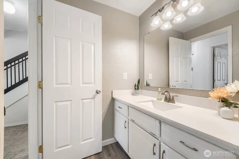 Property photo for 4100 Lake Washington Boulevard N #b102, Renton photo 24