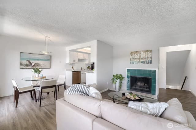 Property photo for 4100 Lake Washington Boulevard N #b102, Renton photo 5