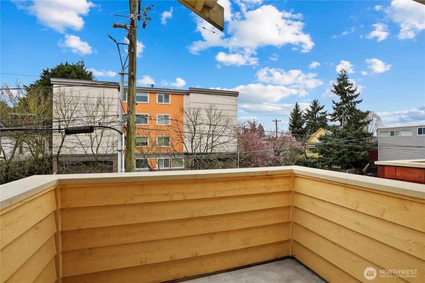 Property photo for 6342 5th Ave Ne, Seattle photo 11