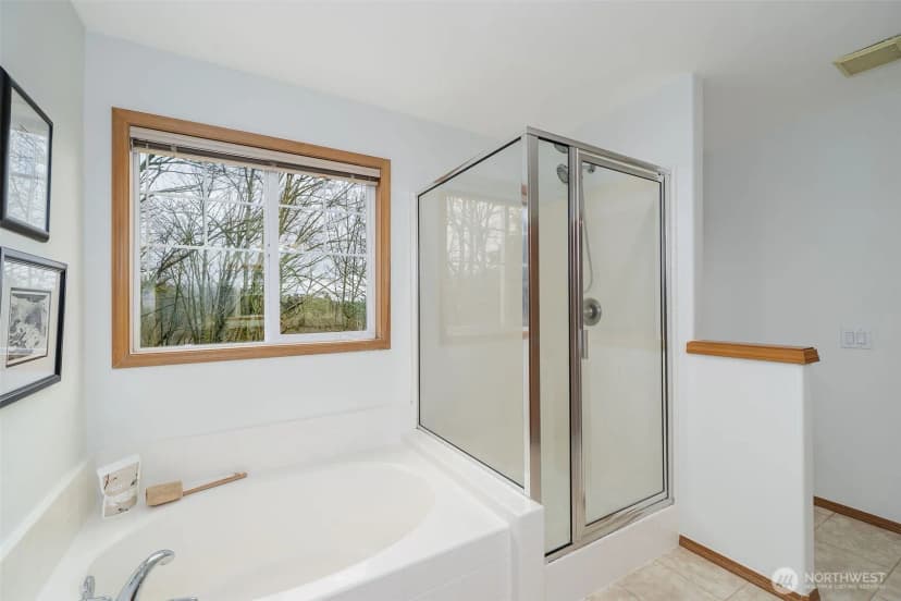 Property photo for 261 Blaine Drive Se, Renton photo 29