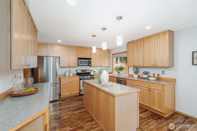 Property photo for 261 Blaine Drive Se, Renton photo 14