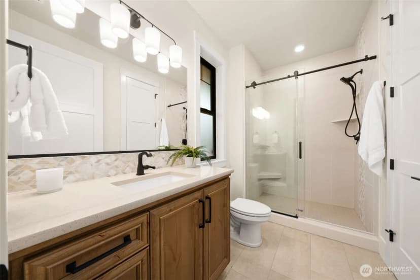 Property photo for 17104 Nw 7th Avenue, Ridgefield photo 30