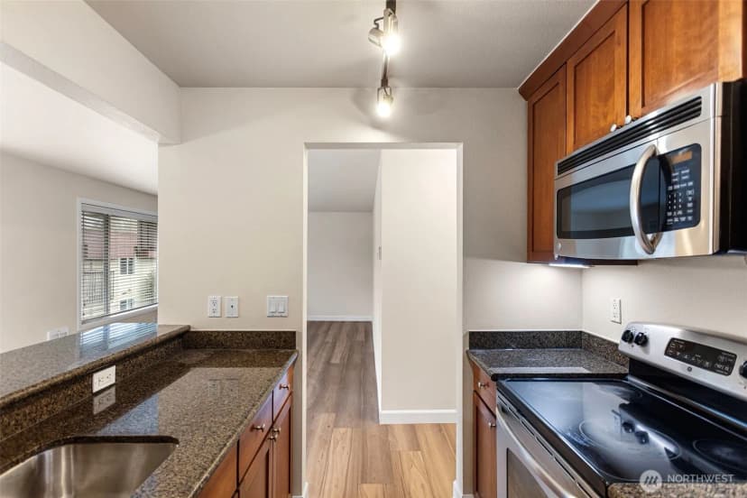 Property photo for 14200 Se 6th Street #57, Bellevue photo 9