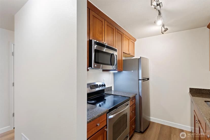 Property photo for 14200 Se 6th Street #57, Bellevue photo 7