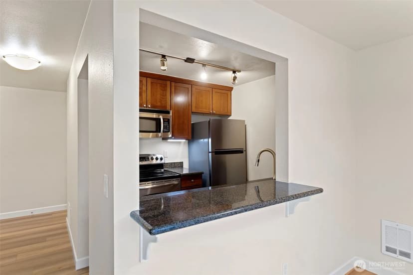 Property photo for 14200 Se 6th Street #57, Bellevue photo 5