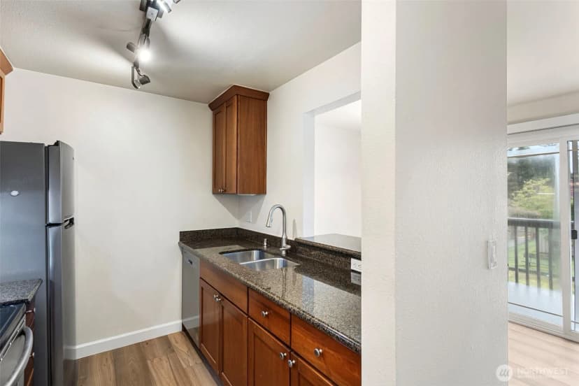 Property photo for 14200 Se 6th Street #57, Bellevue photo 8