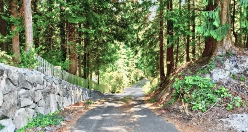 Property photo for 157 Xx 72nd Avenue W, Edmonds photo 2