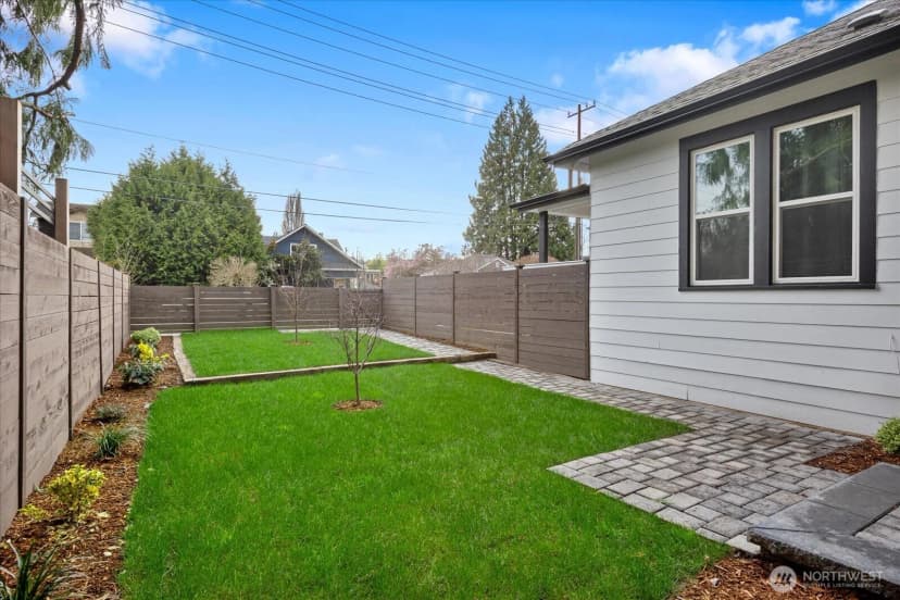 Property photo for 828 S Sullivan Street #b, Seattle photo 13
