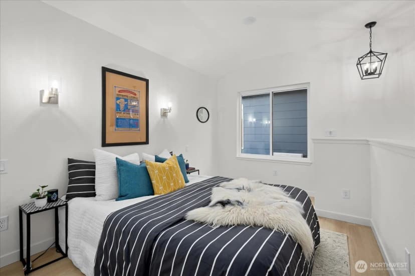 Property photo for 828 S Sullivan Street #b, Seattle photo 8