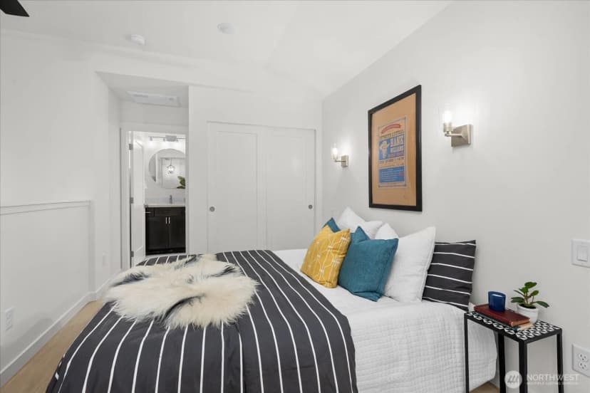 Property photo for 828 S Sullivan Street #b, Seattle photo 10
