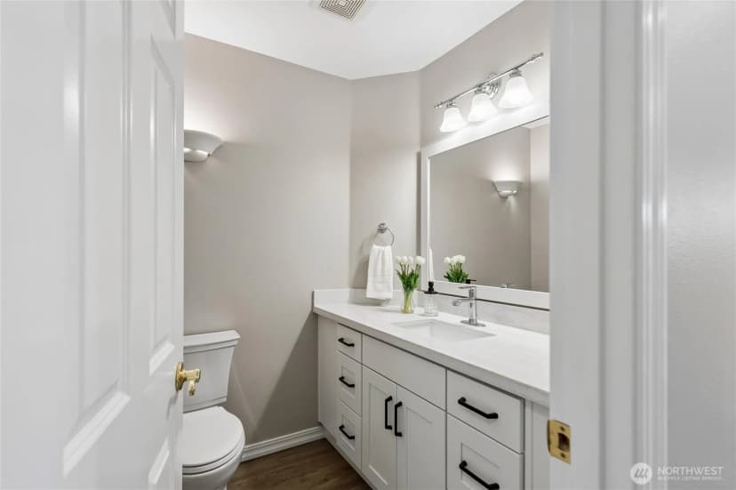 Property photo for 4404 240th Street Sw, Mountlake Terrace photo 17