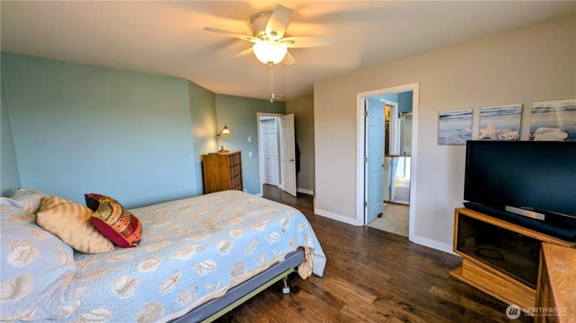 Property photo for 32805 J Place, Ocean Park photo 21