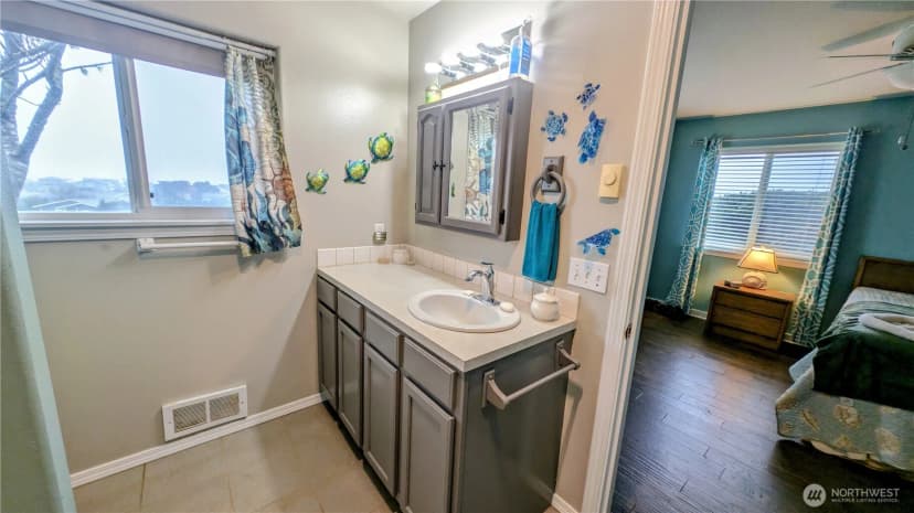 Property photo for 32805 J Place, Ocean Park photo 25
