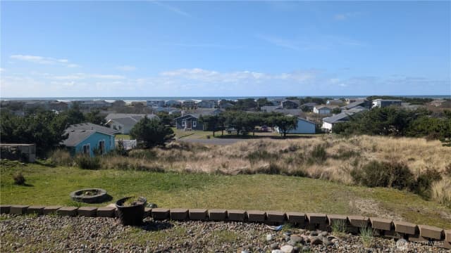 Property photo for 32805 J Place, Ocean Park photo 2