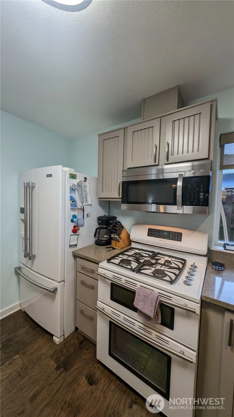 Property photo for 32805 J Place, Ocean Park photo 17