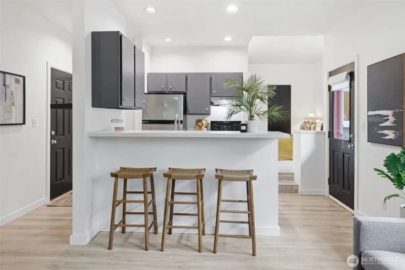 Property photo for 4530 Meridian Avenue N #s-2, Seattle photo 9
