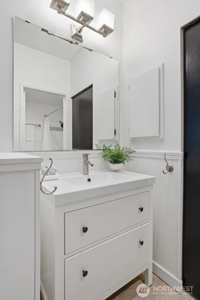 Property photo for 4530 Meridian Avenue N #s-2, Seattle photo 24