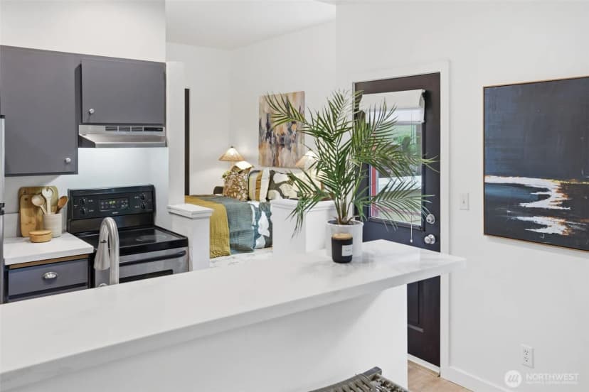 Property photo for 4530 Meridian Avenue N #s-2, Seattle photo 10
