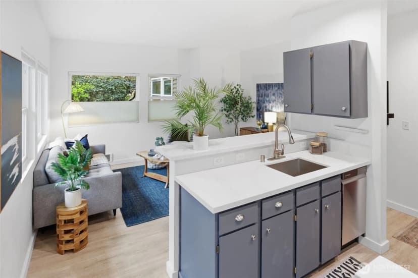 Property photo for 4530 Meridian Avenue N #s-2, Seattle photo 14