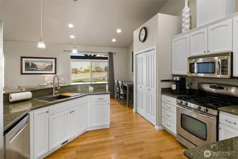Property photo for 1407 N Canterbury Drive, Ellensburg photo 11