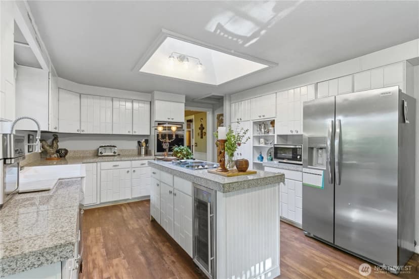 Property photo for 6017 64th Street W, University Place photo 10