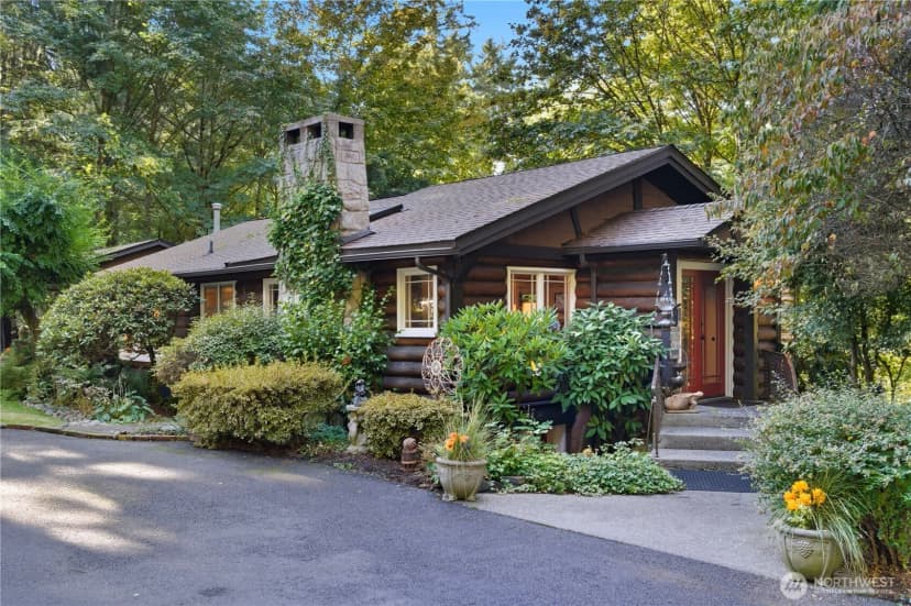 Property photo for 6017 64th Street W, University Place