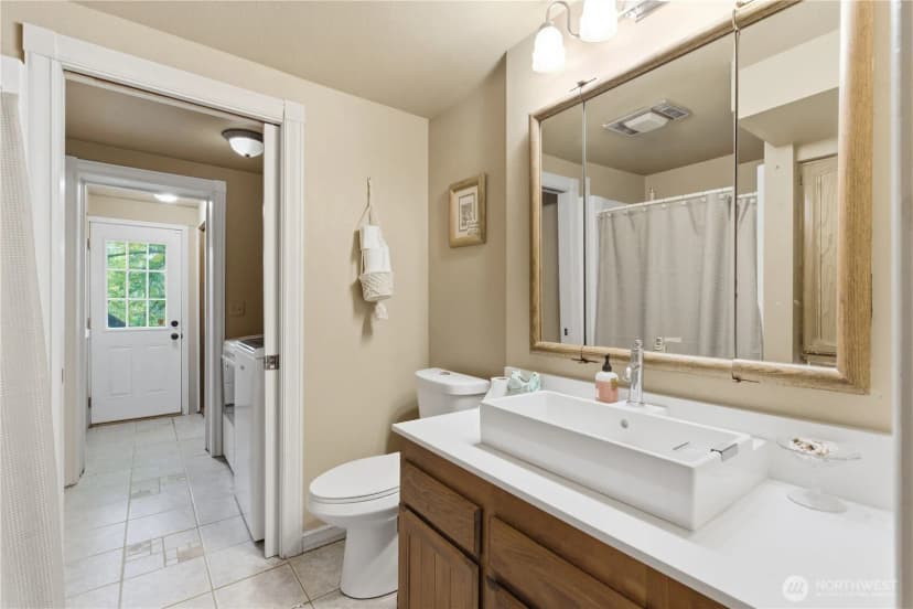 Property photo for 6017 64th Street W, University Place photo 23