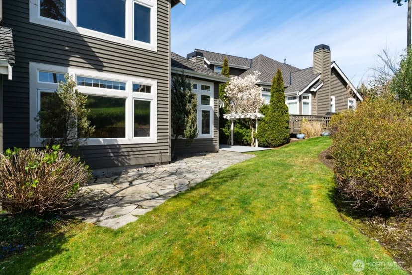 Property photo for 11617 E Oakmont Drive, Mukilteo photo 31
