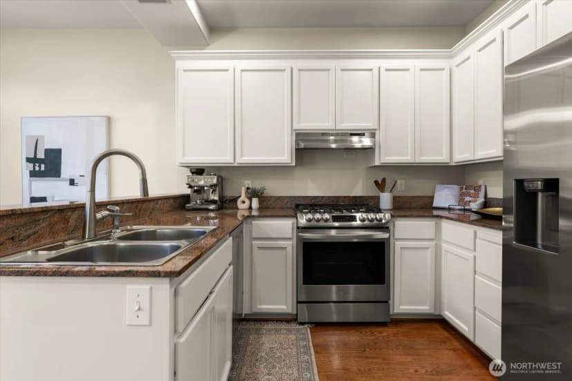 Property photo for 11617 E Oakmont Drive, Mukilteo photo 14