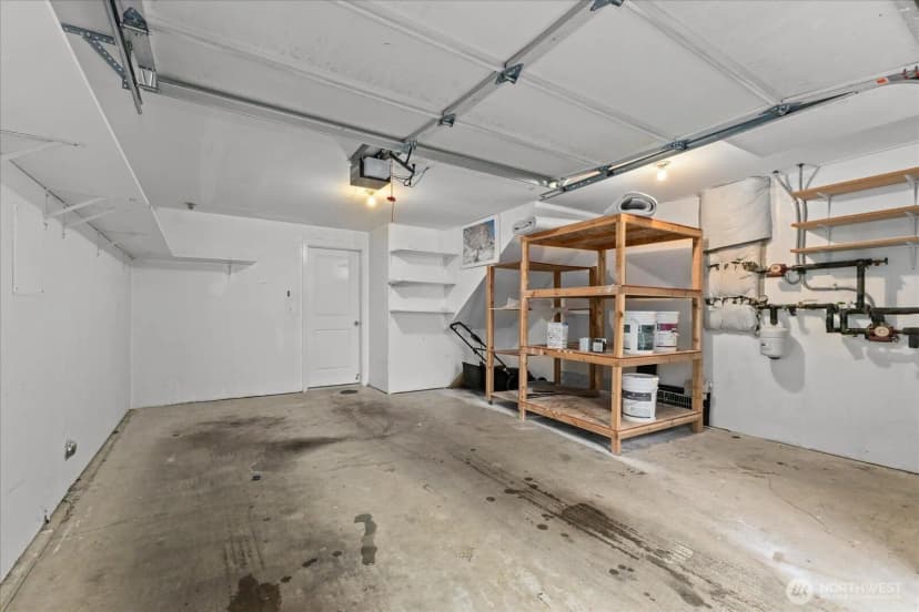 Property photo for 930 N 96th Street, Seattle photo 22