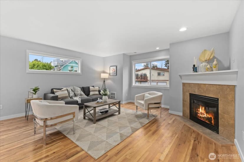 Property photo for 930 N 96th Street, Seattle photo 11