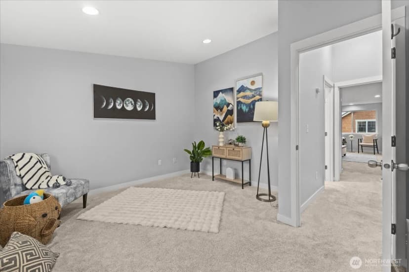 Property photo for 930 N 96th Street, Seattle photo 17