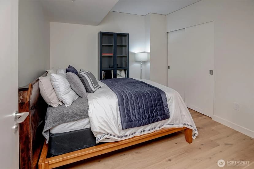 Property photo for 121 Stewart Street #504, Seattle photo 17