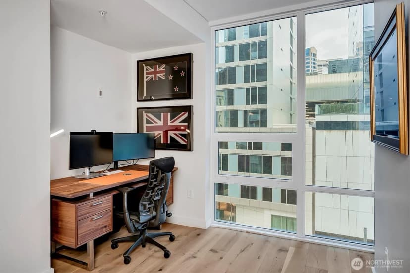 Property photo for 121 Stewart Street #504, Seattle photo 11
