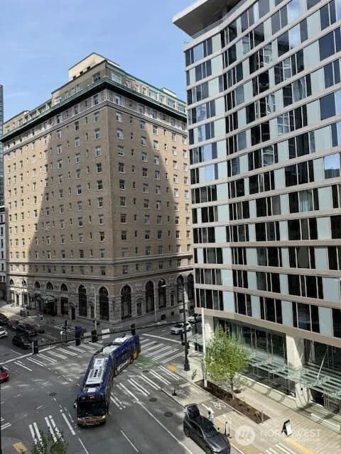 Property photo for 121 Stewart Street #504, Seattle photo 26