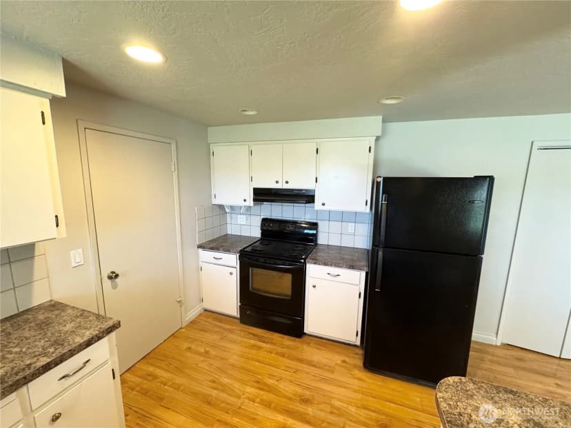 Property photo for 915 E Elsinore Street, Othello photo 11