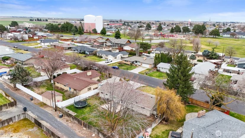 Property photo for 915 E Elsinore Street, Othello photo 4
