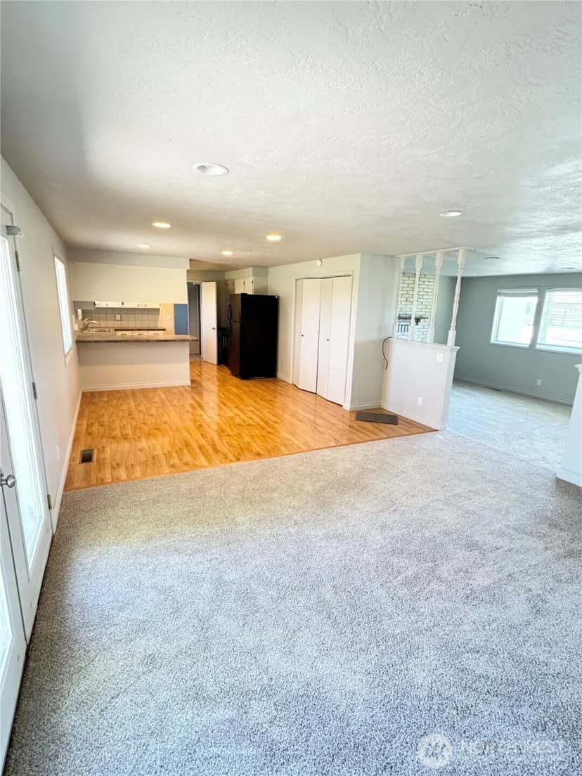 Property photo for 915 E Elsinore Street, Othello photo 7