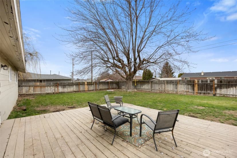Property photo for 915 E Elsinore Street, Othello photo 25
