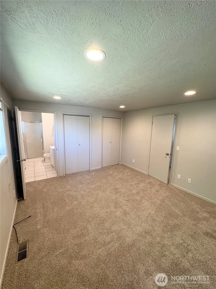 Property photo for 915 E Elsinore Street, Othello photo 17
